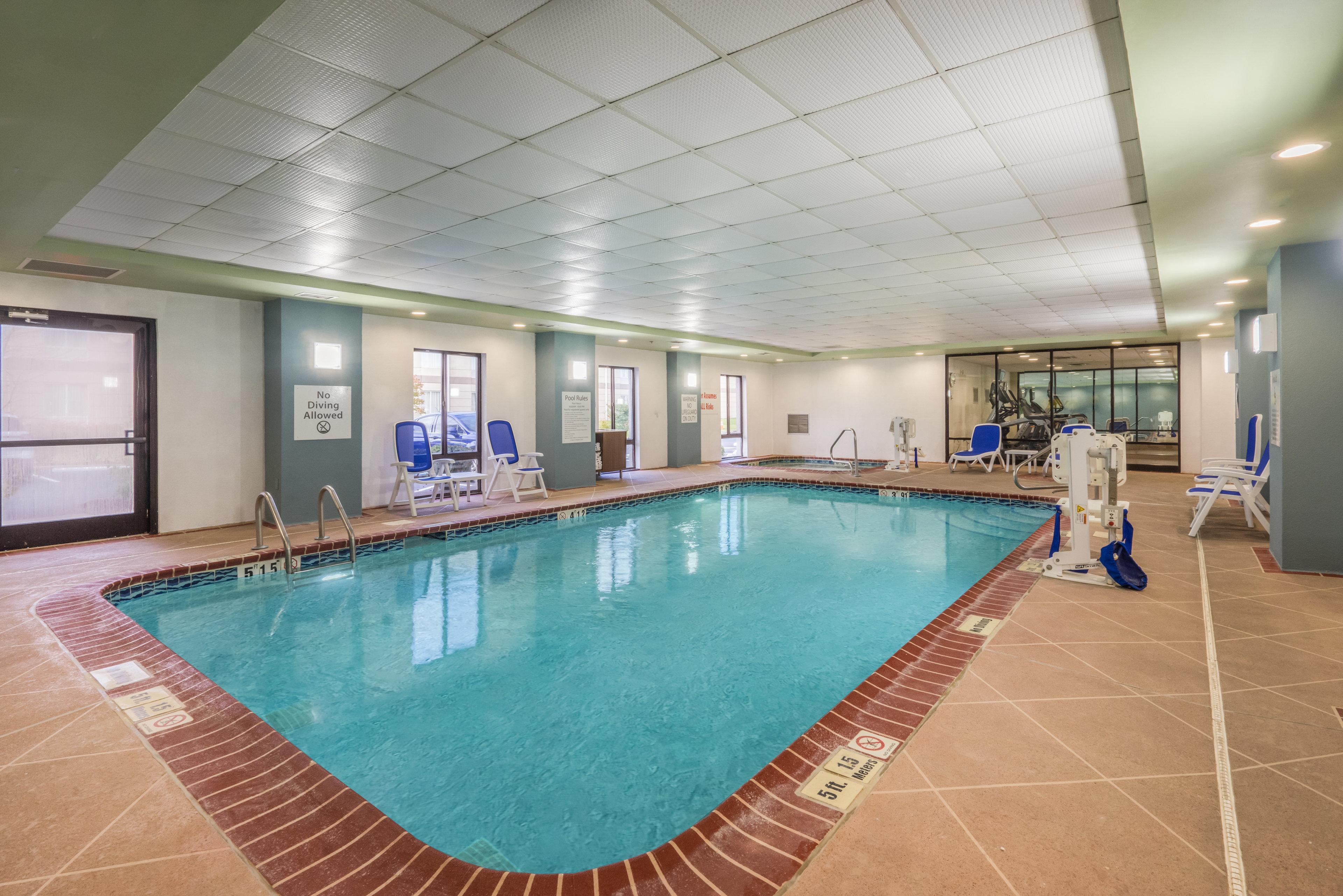 Holiday Inn Express Hotel & Suites Louisville East By Ihg Ngoại thất bức ảnh