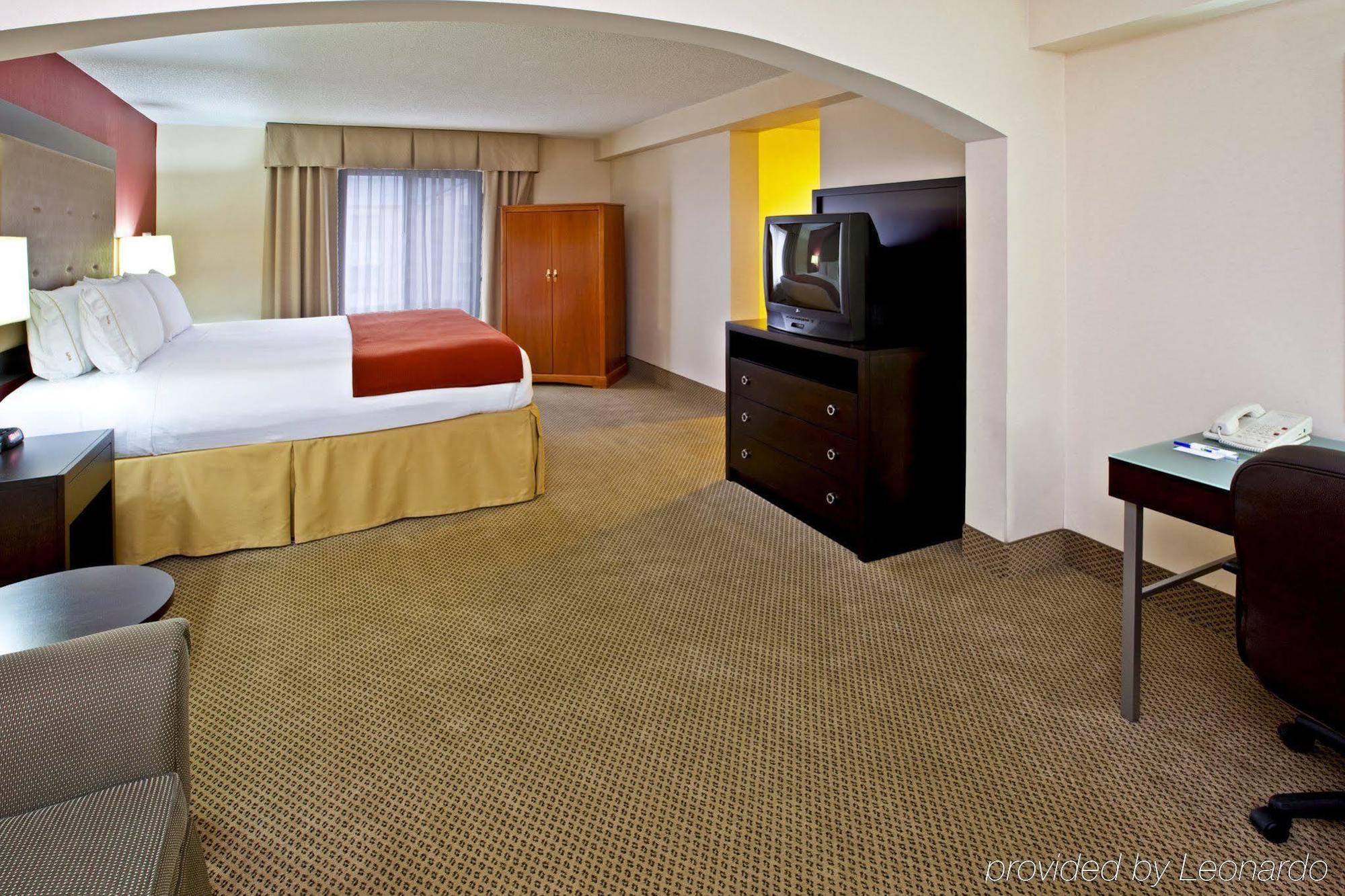 Holiday Inn Express Hotel & Suites Louisville East By Ihg Ngoại thất bức ảnh